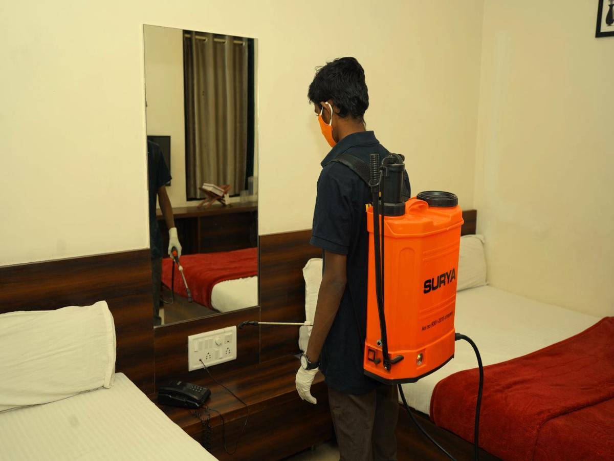 Hotel Disha Palace Shirdi Extérieur photo