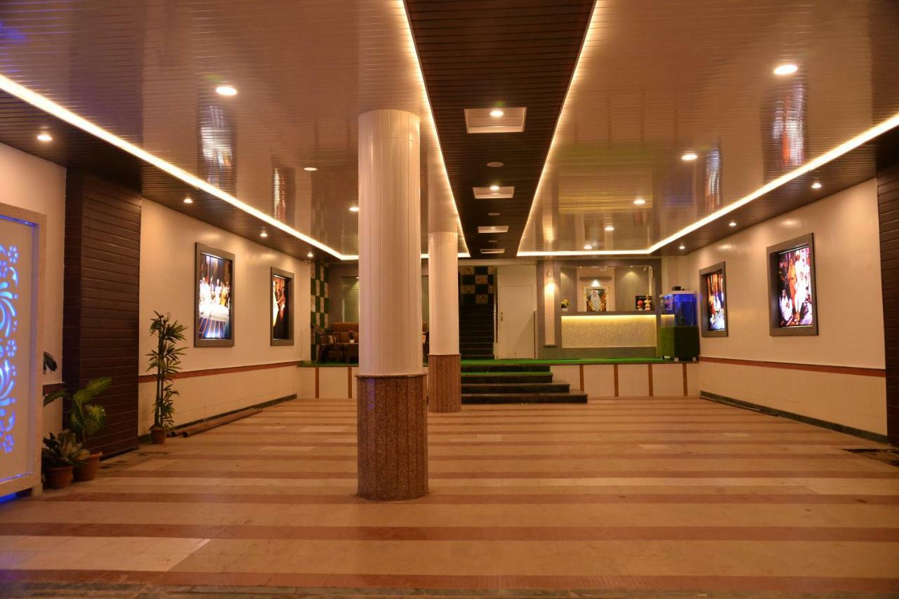Hotel Disha Palace Shirdi Extérieur photo