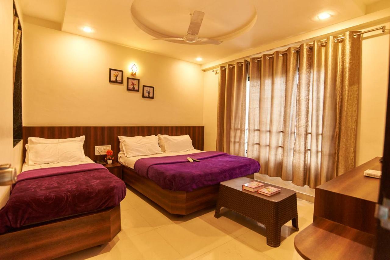 Hotel Disha Palace Shirdi Extérieur photo