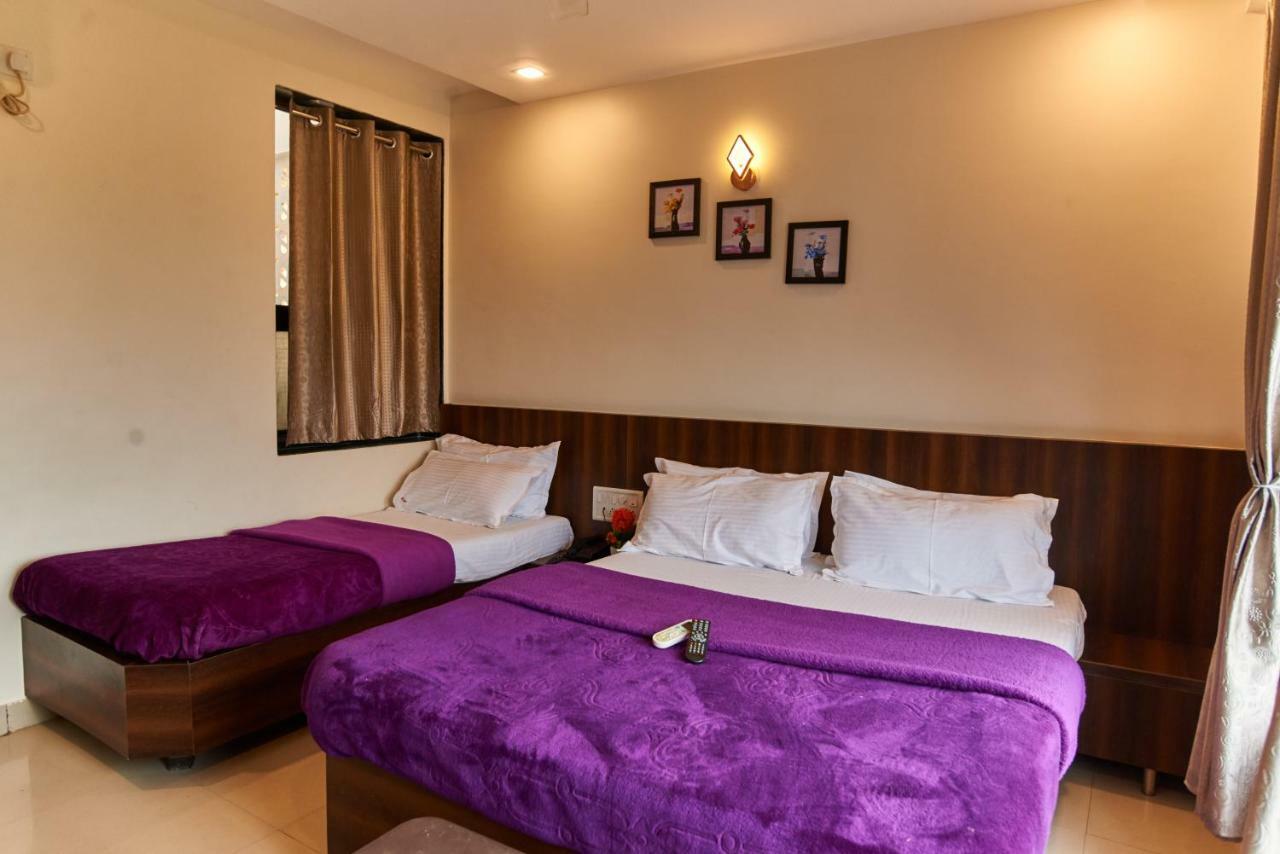Hotel Disha Palace Shirdi Extérieur photo
