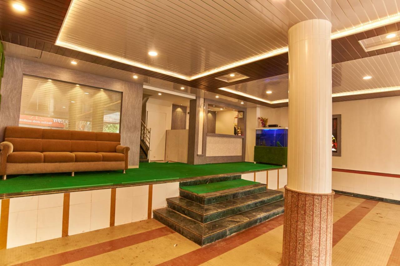 Hotel Disha Palace Shirdi Extérieur photo